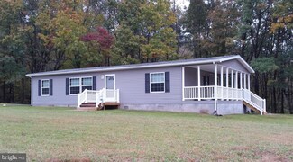 139 Fountain View Dr, Great Cacapon, WV 25422