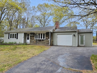 61 Coolidge Rd, West Yarmouth, MA 02673