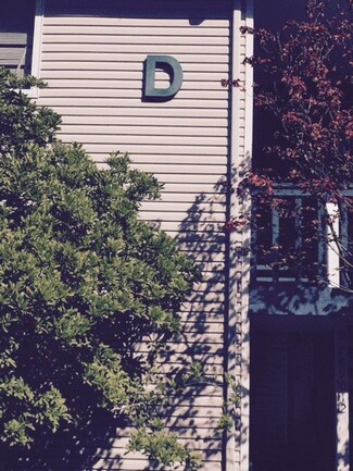 17431 Ambaum Blvd S Unit D15, Seattle, WA 98148