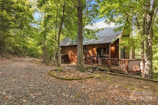 1361 Bakers Creek Rd, Burnsville, NC 28714