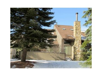 2 Sunridge Dr, Champion, PA 15622