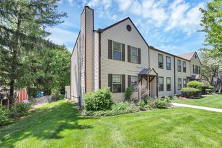 2287 Laurelwood Dr, Columbus, OH 43229