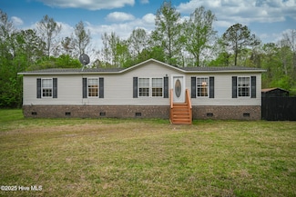 573 Halls Creek Rd, Elizabeth City, NC 27909