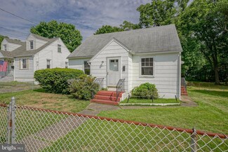 431 E Park Ave, Maple Shade, NJ 08052