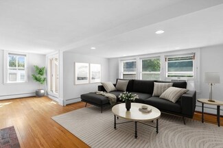 18 Essex St Unit 4, Newburyport, MA 01950