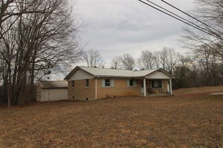 35 Orville Carroll Rd, Mammoth Cave, KY 42259