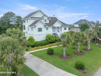 8320 Lakeview Dr, Wilmington, NC 28412