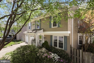 1602 Blacksmith Ln, Herndon, VA 20170