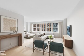 155 W 68th St Unit 1032, New York, NY 10023