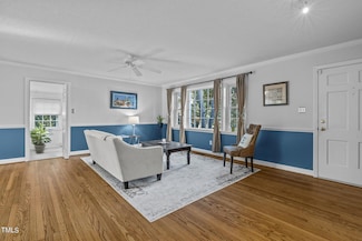 3423 Redbud Ln, Raleigh, NC 27607