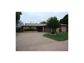 8913 S Charlotte Dr, Oklahoma City, OK 73159