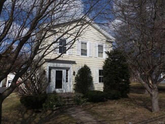 5715 Scenic Ave, Mexico, NY 13114