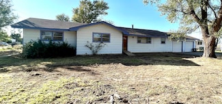 306 A St, Tyrone, OK 73951