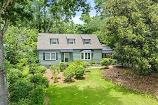 335 Woodfield Dr, Auburn, AL 36830