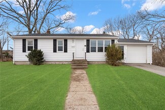 7 Nancy St, Coventry, RI 02816
