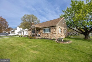 1050 Spruce St, Honey Brook, PA 19344