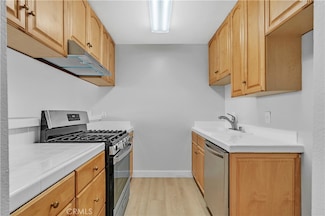 2411 Prospect Ave Unit 219, Hermosa Beach, CA 90254