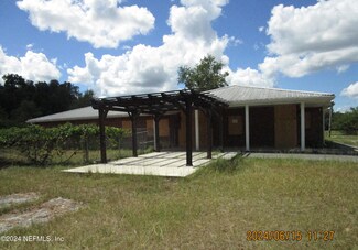 9302 Holden Park Rd, Hawthorne, FL 32640
