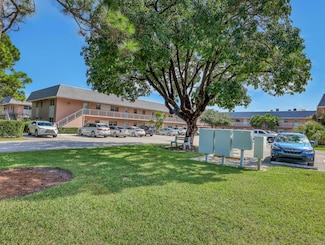 18081 SE Country Club Dr Unit 10-91, Tequesta, FL 33469