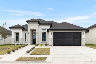 905 Magnolia St, Mission, TX 78573
