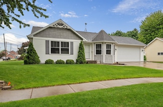 395 Foster St, Oshkosh, WI 54902