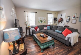 1951 N Meridian Rd Unit 83, Tallahassee, FL 32303
