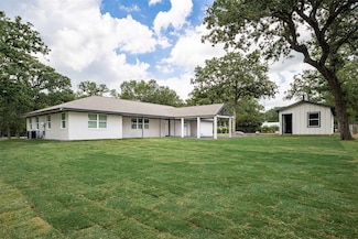 3901 Fm 109, Brenham, TX 77833