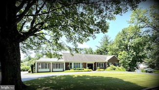 1017 Walsh Ln, Narberth, PA 19072