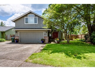 6837 F St, Springfield, OR 97478
