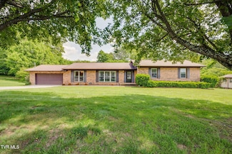 129 Pinecrest Rd, Kingsport, TN 37660