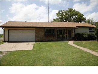 360 S Oxford Rd, Oxford, KS 67119