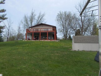 4326 Broadview Ln, Lupton, MI 48635
