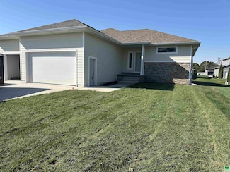 301 Cedar St, Sloan, IA 51055
