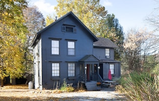 471 Lime Rock Rd, Lakeville, CT 06039