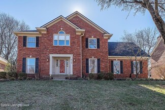 615 Foxgate Rd, Louisville, KY 40223