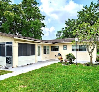 410 SW Natura Ave, Deerfield Beach, FL 33441