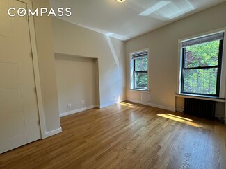 429 E 9th St Unit 7, New York, NY 10009