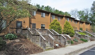 939 Lora Ln, Blacksburg, VA 24060