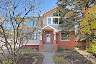 199 Ridgewood Rd, Riverside, IL 60546