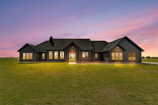 154 Willow Moon Ranch Rd, Crawford, TX 76638