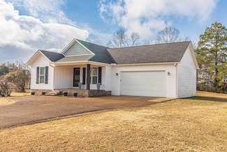 425 W Main St, Adamsville, TN 38310