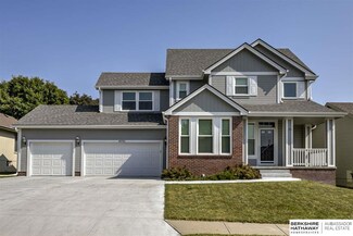 9701 S 27th St, Bellevue, NE 68123
