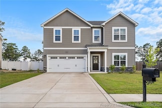 513 Weston Woods St, Raeford, NC 28376