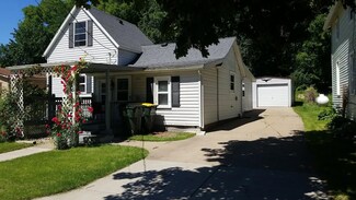 221 W Bluff St, Cassville, WI 53806