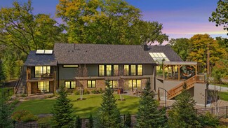 2301 Parklands Rd, Saint Louis Park, MN 55416