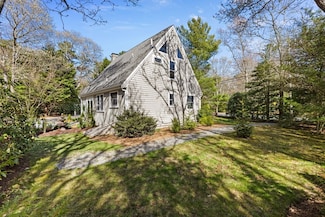 11 White Oak Trail, Centerville, MA 02632