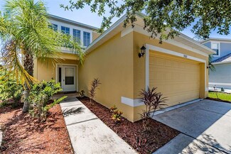 7902 Carriage Pointe Dr, Gibsonton, FL 33534