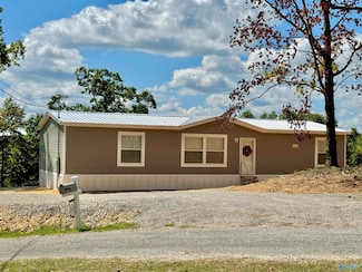 465 Redwood Cir, Hamilton, AL 35570