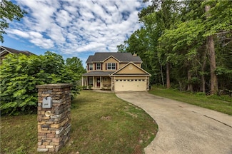 205 Wellman Dr, Phenix City, AL 36867