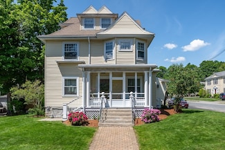 76 Washington St, Natick, MA 01760